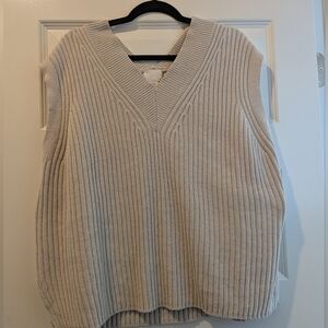 H&M Women's V-Neck Cream Sweater
